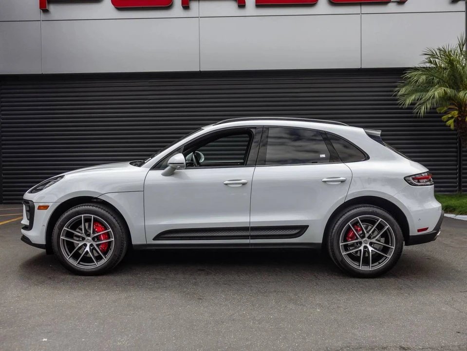 2023 Porsche Macan S - Image 2 of 5