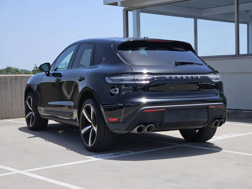 2023 Porsche Macan S - Image 3 of 5