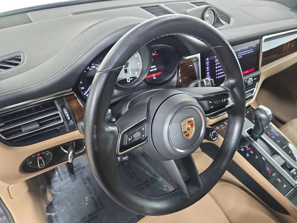 2023 Porsche Macan S - Image 4 of 5