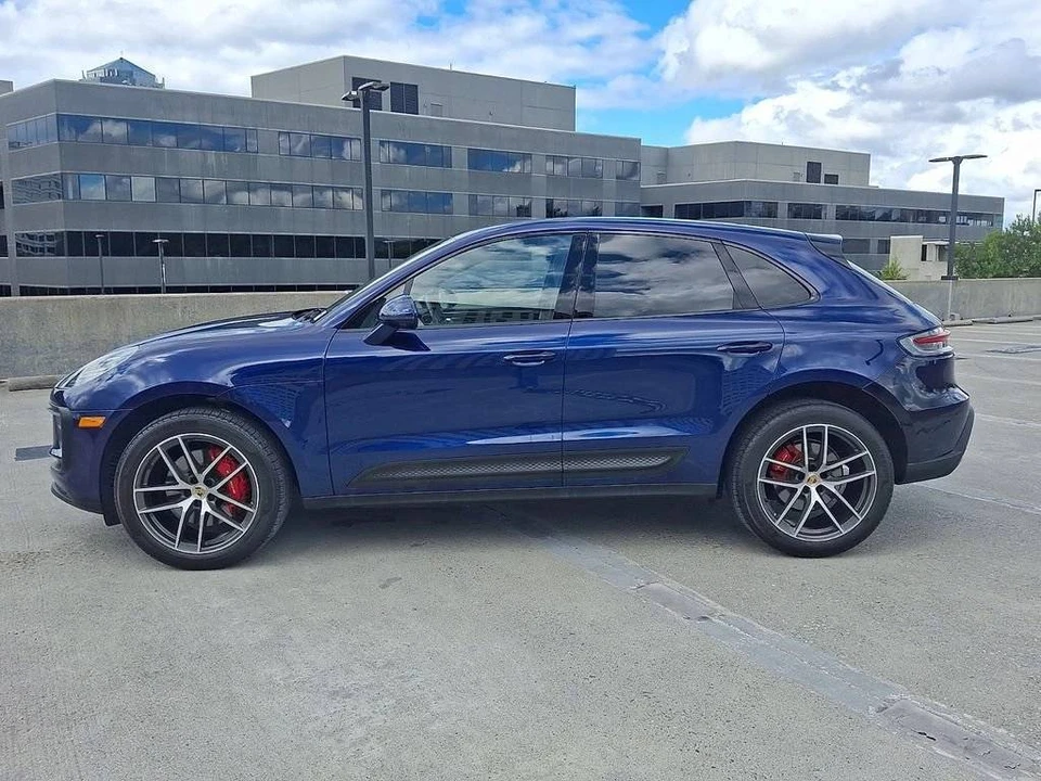 2023 Porsche Macan S - Image 2 of 5