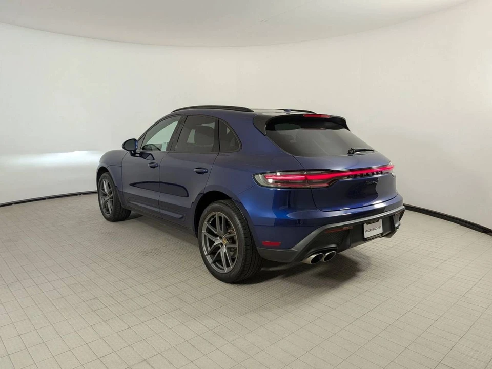 2023 Porsche Macan S - Image 3 of 5