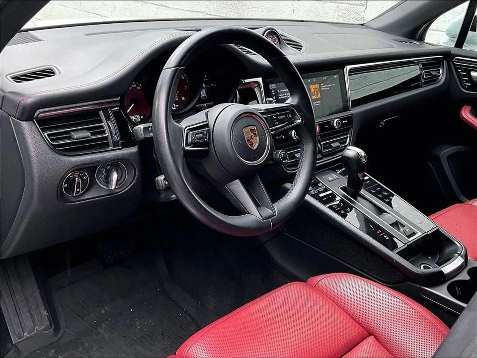 2023 Porsche Macan S - Image 4 of 5