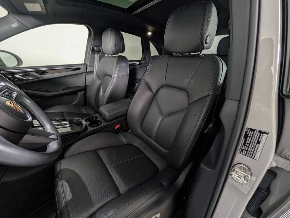 2023 Porsche Macan S - Image 5 of 5