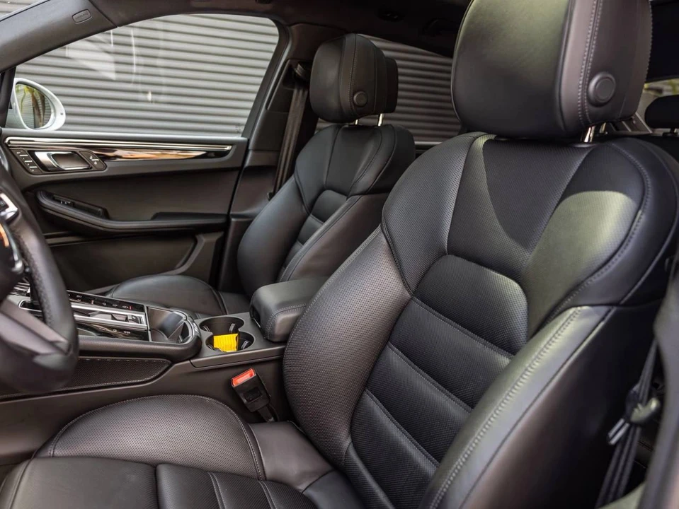 2023 Porsche Macan S - Image 5 of 5