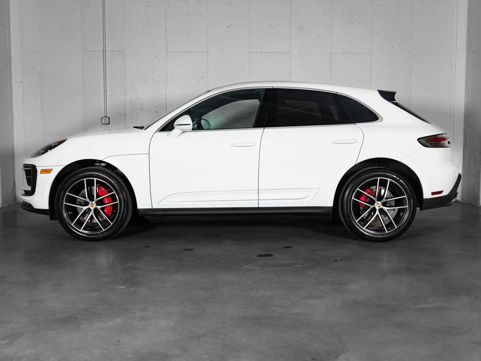 2023 Porsche Macan S - Image 2 of 5
