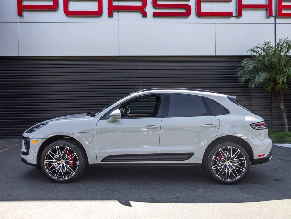 2023 Porsche Macan S - Image 2 of 5