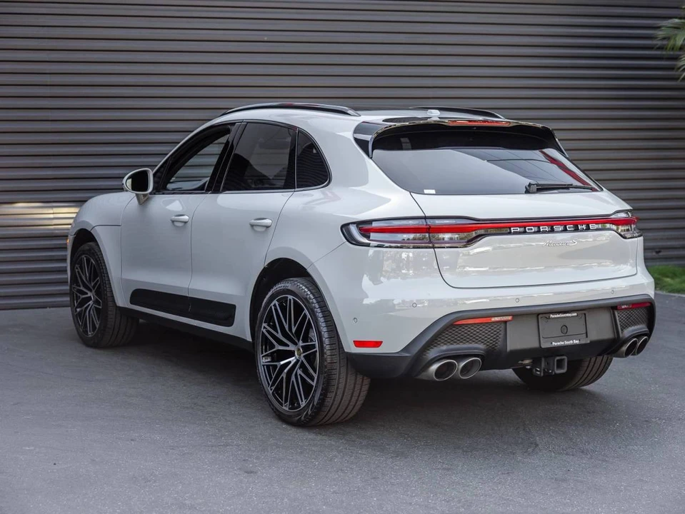 2023 Porsche Macan S - Image 3 of 5