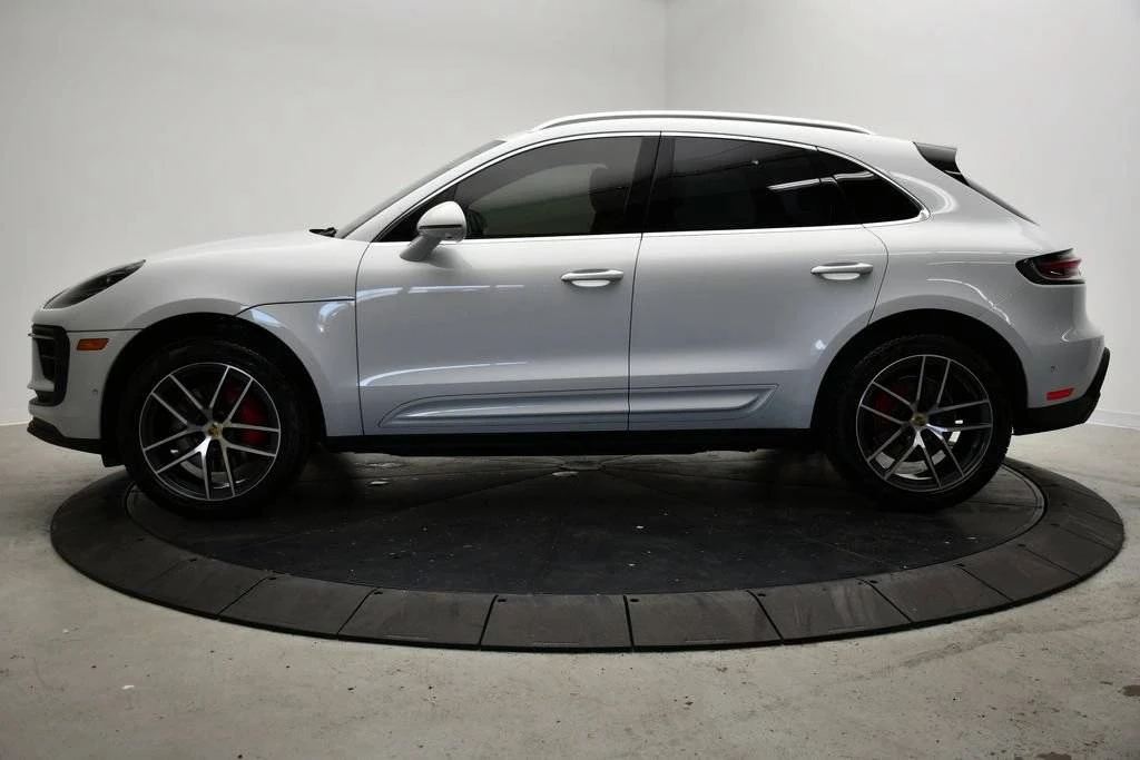 2023 Porsche Macan S - Image 2 of 5