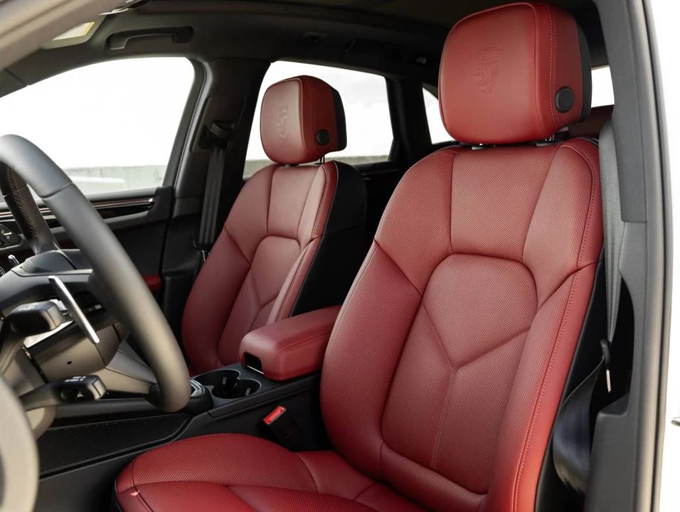 2023 Porsche Macan S - Image 5 of 5
