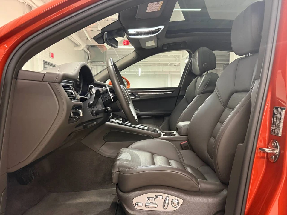 2023 Porsche Macan S - Image 5 of 5