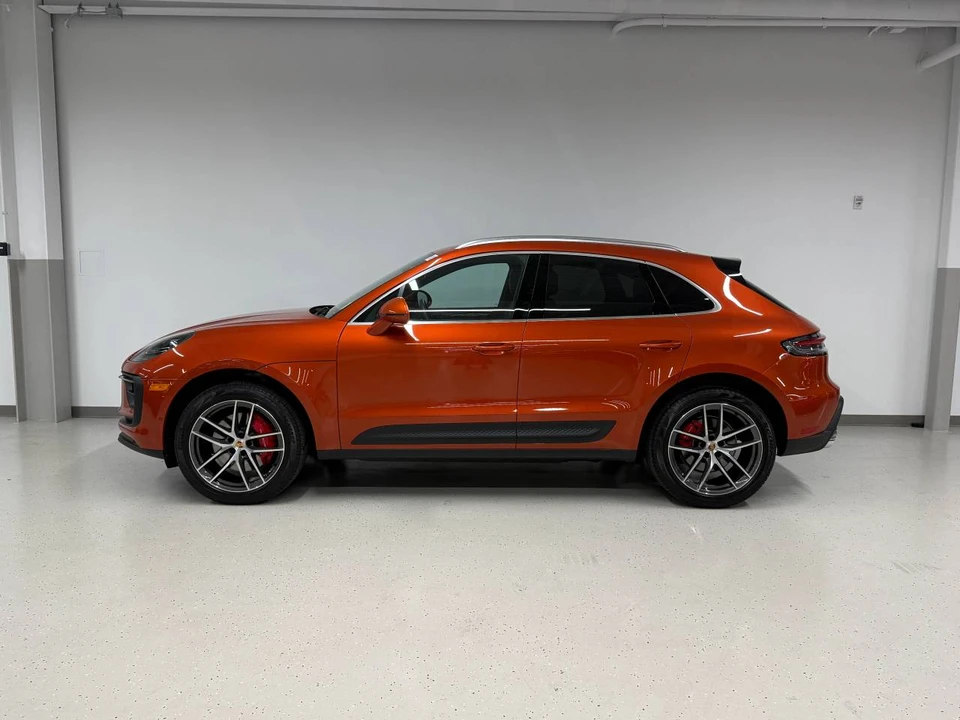 2023 Porsche Macan S - Image 2 of 5
