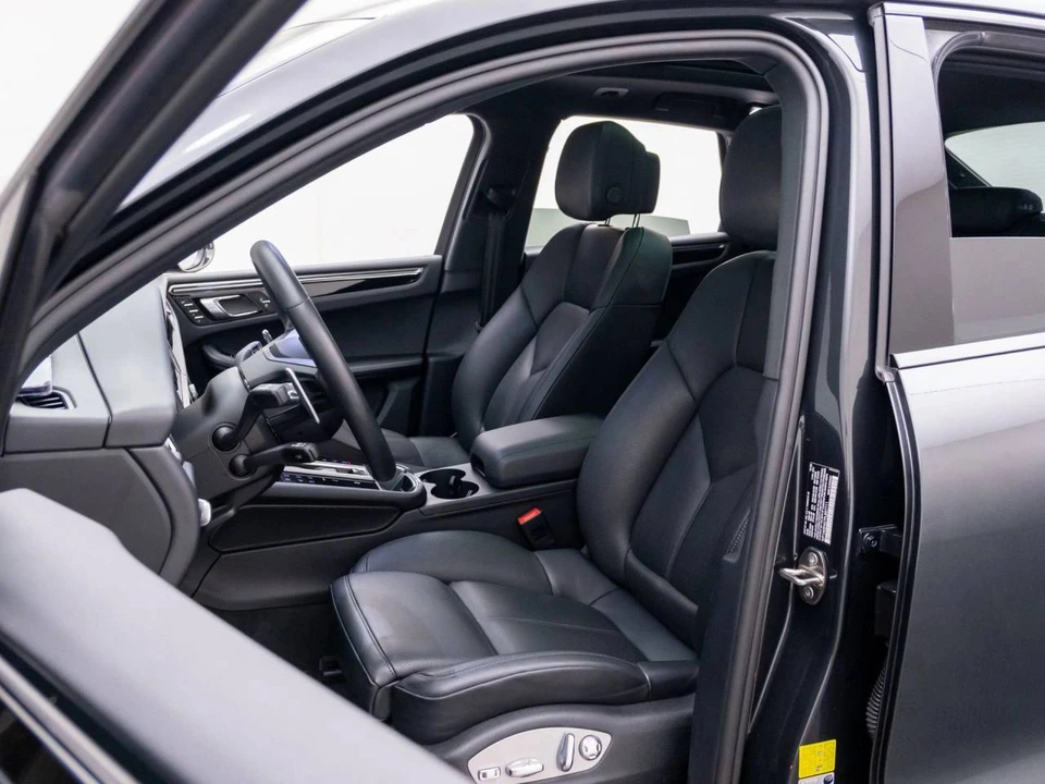 2023 Porsche Macan S - Image 5 of 5