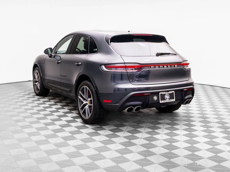 2023 Porsche Macan S - Image 3 of 5