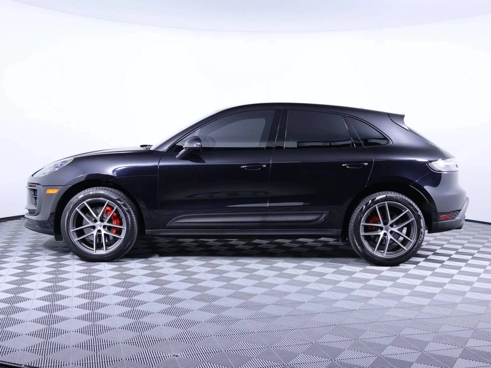 2023 Porsche Macan S - Image 2 of 5