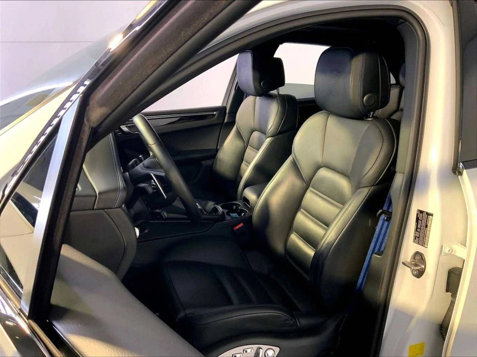 2023 Porsche Macan S - Image 5 of 5