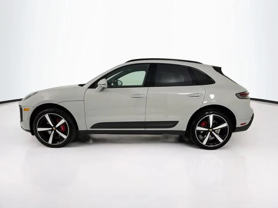 2023 Porsche Macan S - Image 12 of 30