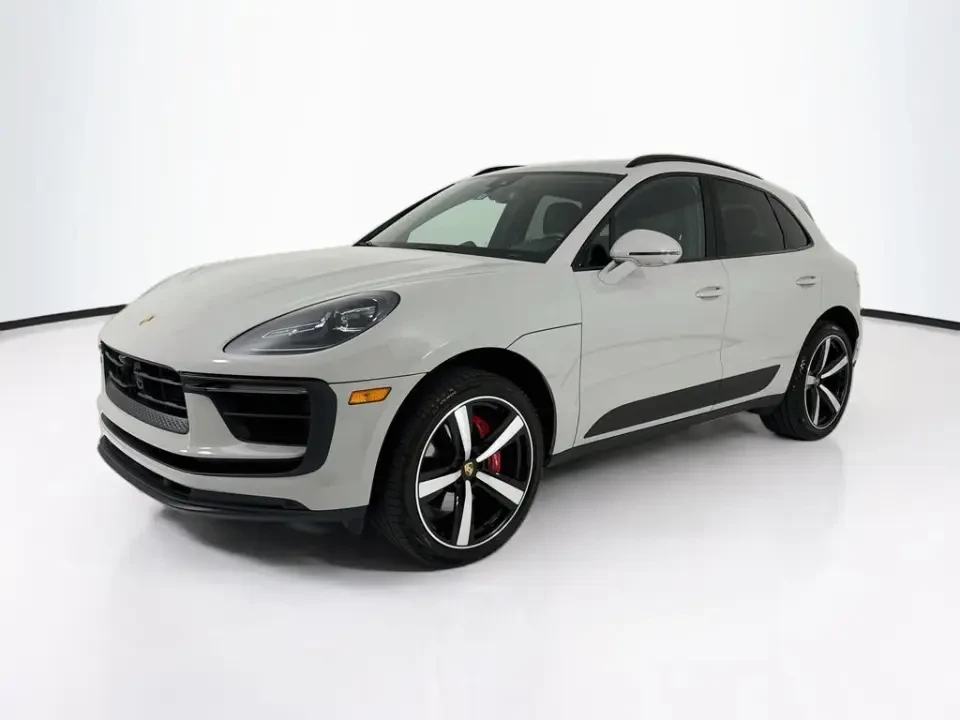 2023 Porsche Macan S - Image 7 of 30