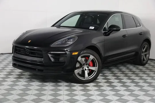 2023 Porsche Macan S
