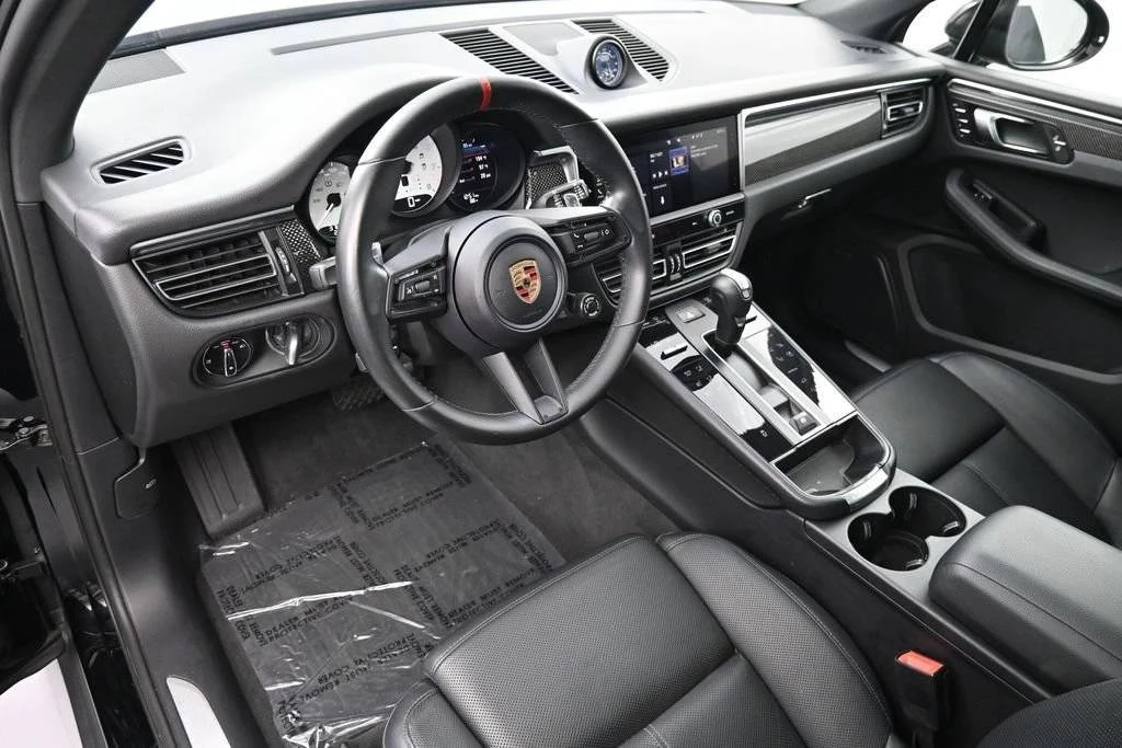 2023 Porsche Macan S - Image 4 of 5