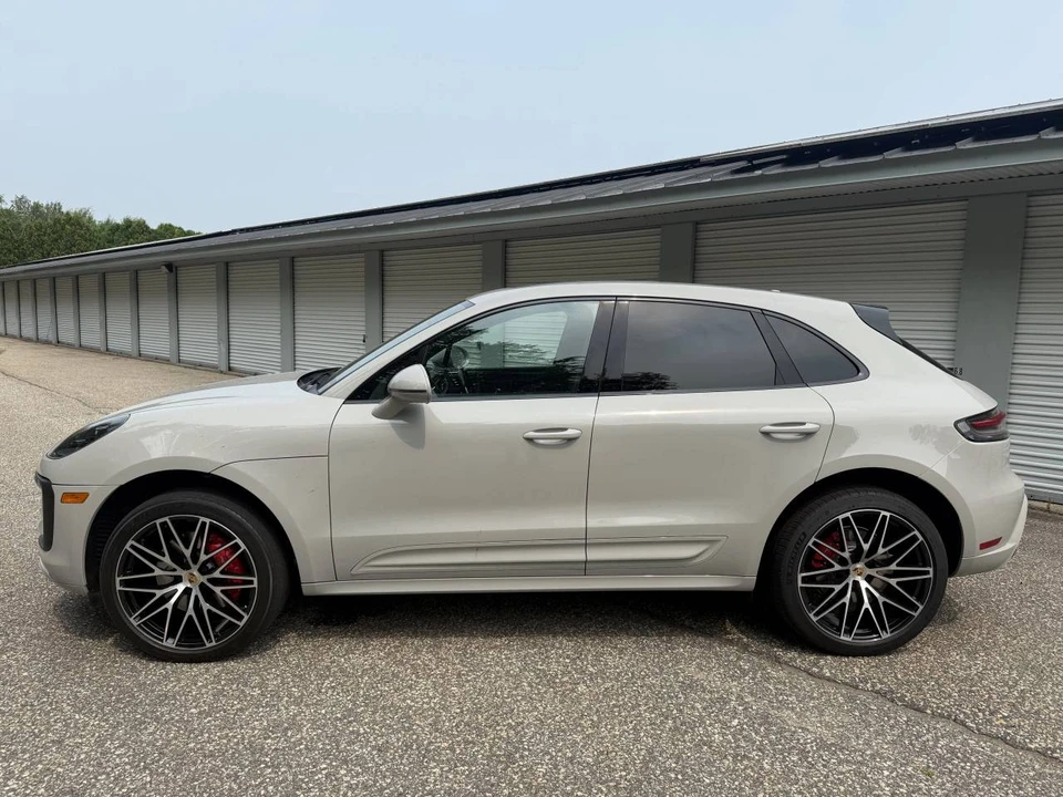 2023 Porsche Macan S - Image 2 of 5