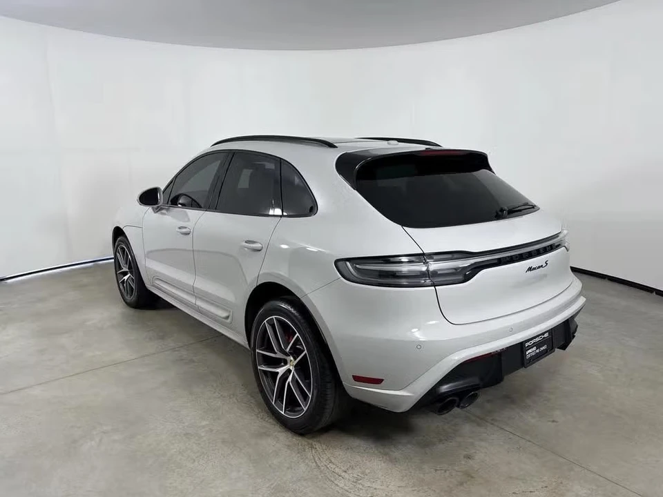 2023 Porsche Macan S - Image 20 of 31