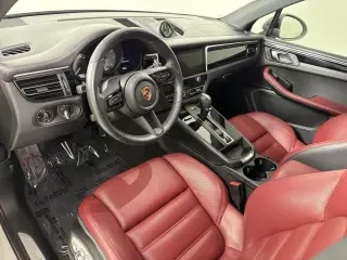 2023 Porsche Macan S - Image 29 of 31