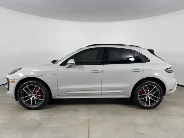2023 Porsche Macan S - Image 14 of 31