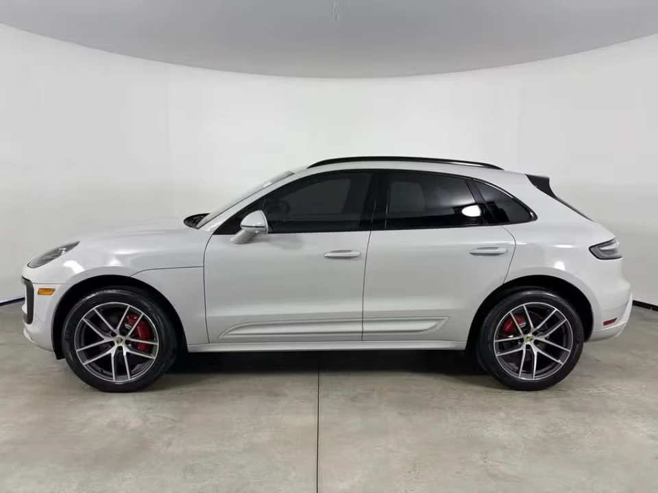 2023 Porsche Macan S - Image 11 of 31