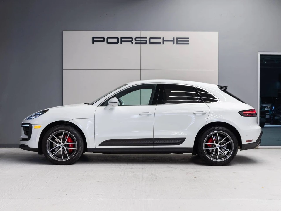 2023 Porsche Macan S - Image 2 of 5