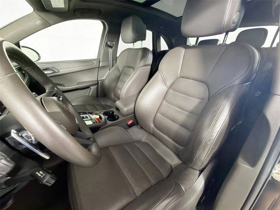 2023 Porsche Macan S - Image 5 of 5
