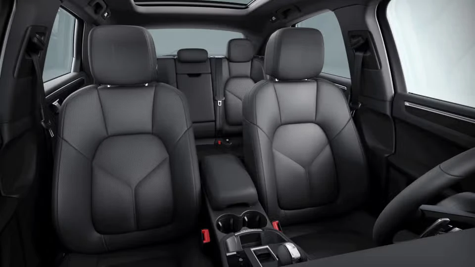 2023 Porsche Macan S - Image 19 of 20