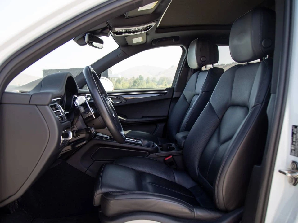 2023 Porsche Macan S - Image 4 of 5
