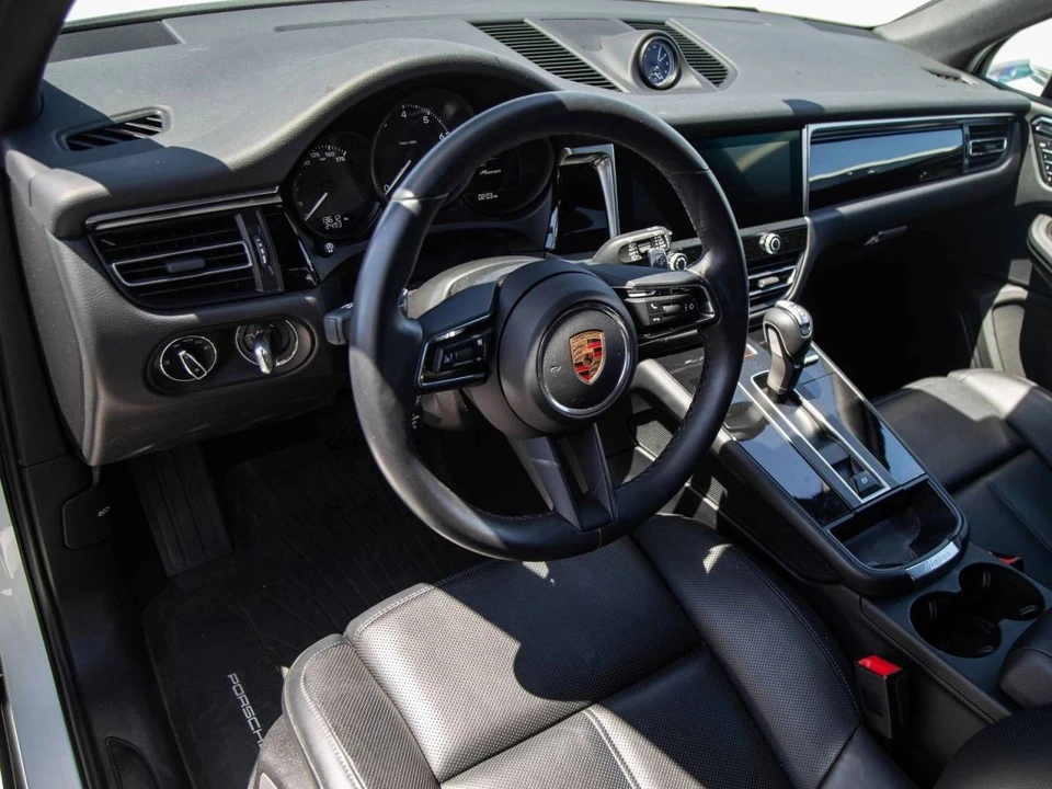 2023 Porsche Macan S - Image 3 of 5