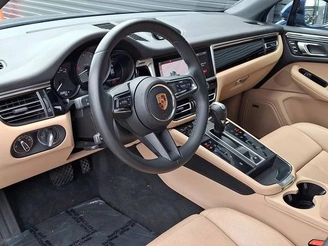 2023 Porsche Macan S - Image 4 of 5