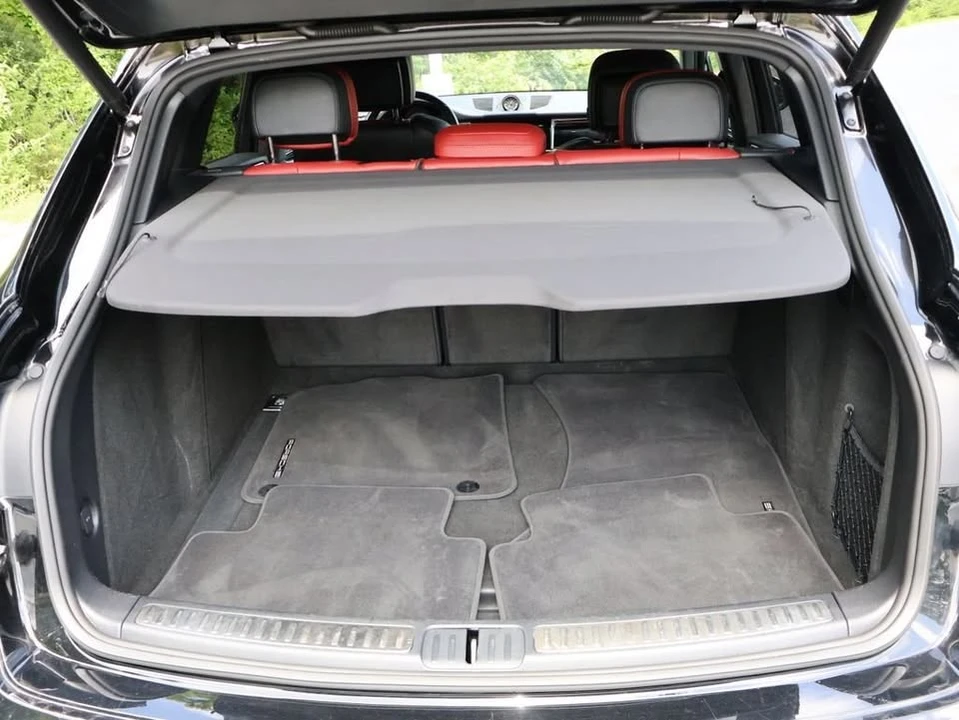 2023 Porsche Macan S - Image 17 of 20