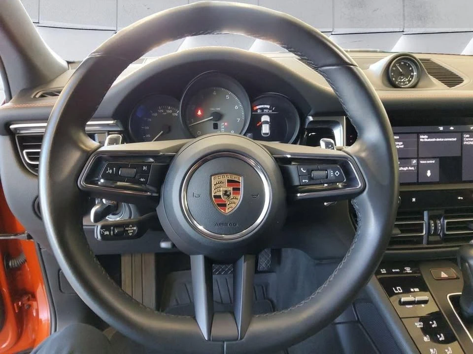 2023 Porsche Macan S - Image 5 of 7