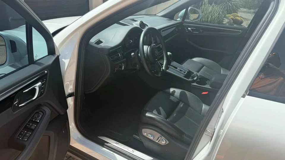 2023 Porsche Macan S - Image 12 of 19