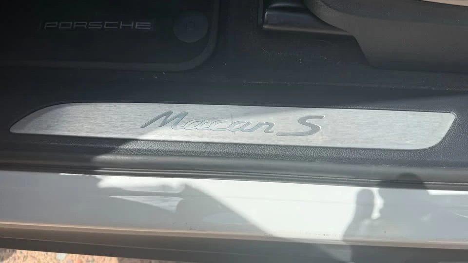 2023 Porsche Macan S - Image 19 of 19