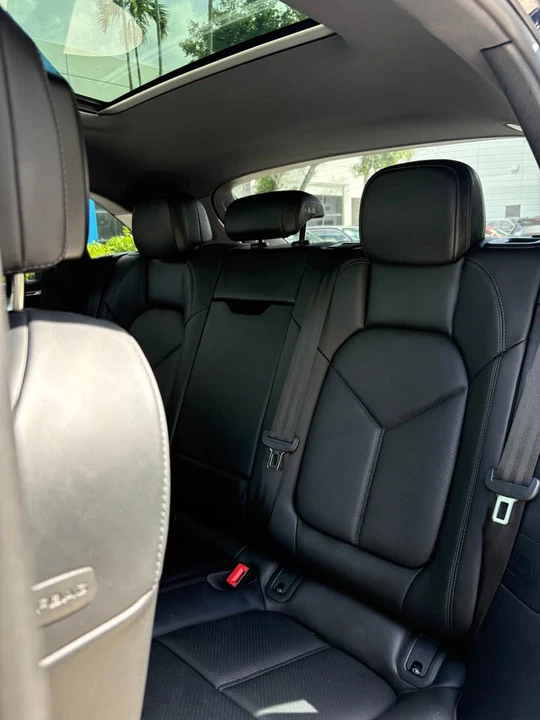 2023 Porsche Macan S - Image 11 of 12