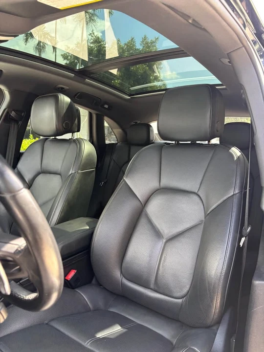 2023 Porsche Macan S - Image 10 of 12