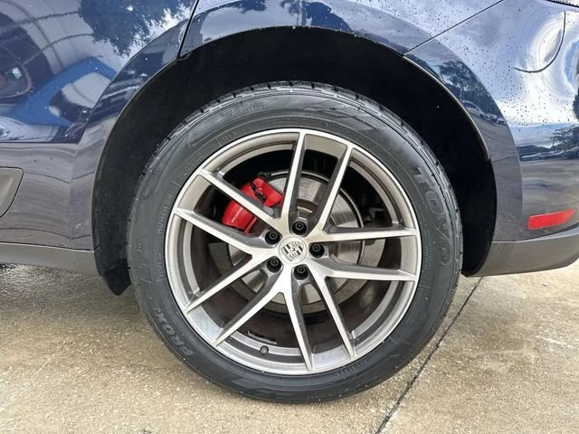 2023 Porsche Macan S - Image 11 of 20