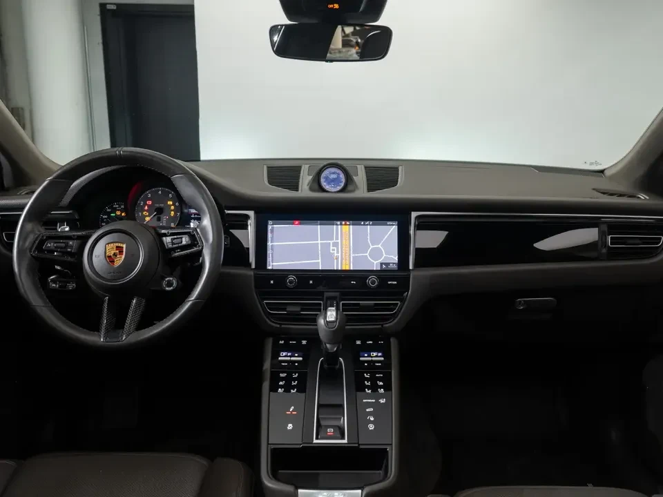 2023 Porsche Macan S - Image 18 of 20