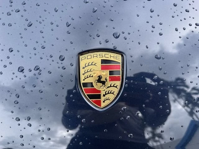 2023 Porsche Macan S - Image 10 of 20