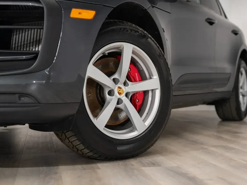 2023 Porsche Macan S - Image 8 of 20