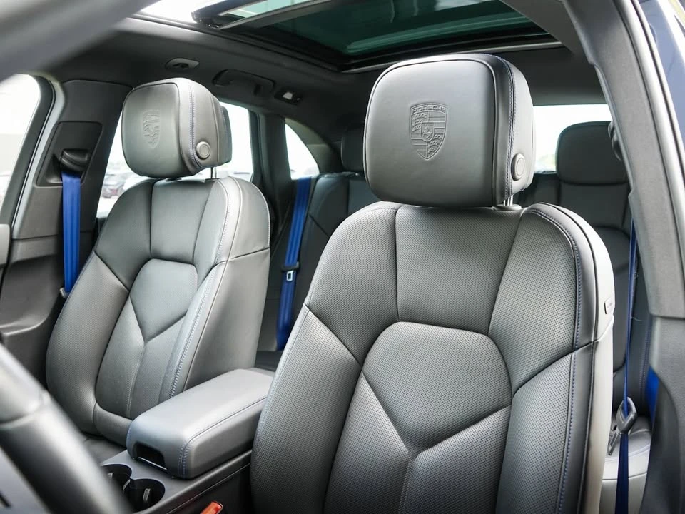 2023 Porsche Macan S - Image 14 of 20