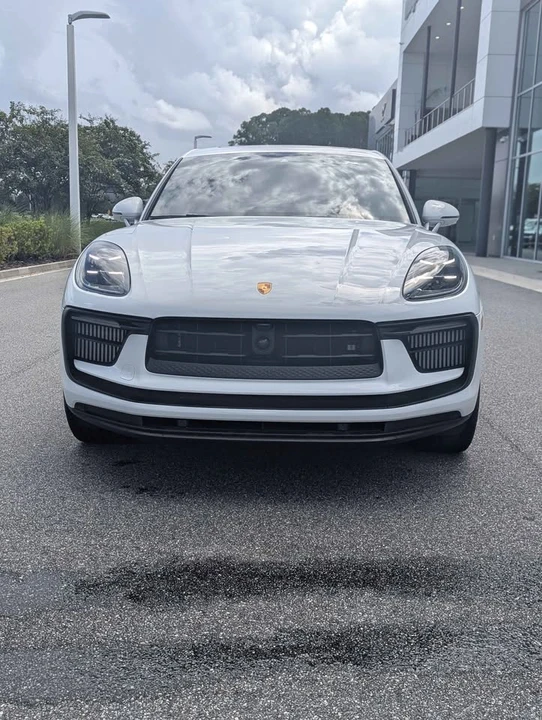 2023 Porsche Macan S - Image 2 of 13