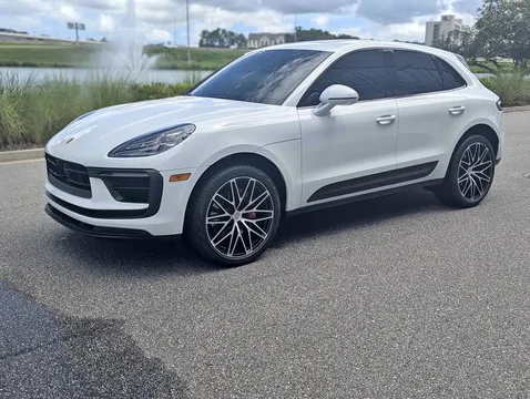 2023 Porsche Macan S Sport Utility 4D