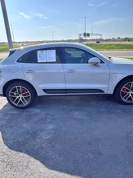 2023 Porsche Macan S Sport Utility 4D