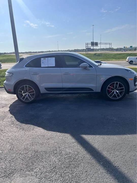 2023 Porsche Macan S - Image 8 of 8