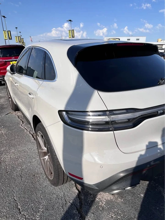 2023 Porsche Macan S - Image 4 of 8